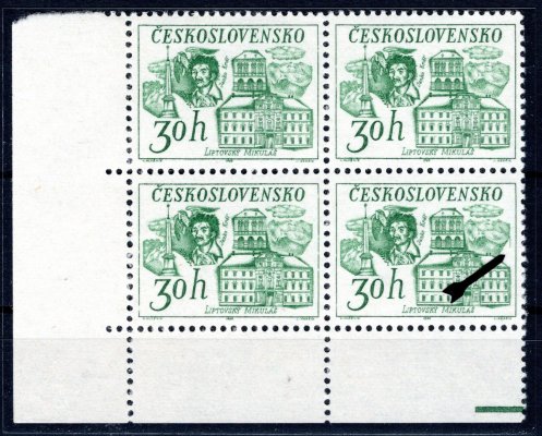 1666 ; Liptovský Mikuláš DV 47/1 "ryska u pravého okraje známky", rohový 4 blok