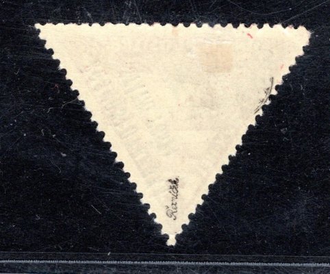 II. Pražský přetisk, trojuhelník 2 h hnědočervená, navíc zcela minimální obtisk přetisku zk. Řezníček, hledaná známka