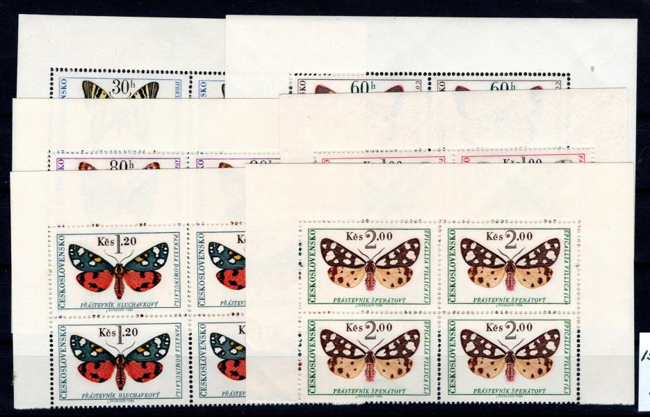 1526 - 1531 ; Motýli  4- bloky rohové horní 