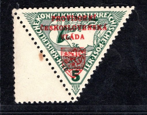 Pražský přetisk I na 5 h zelená trojúhelník, červený přetisk () s okrajem (), skvrna na okraji kuponu a kzy vlevo na kuponu , přetisková známka 5 h bez vad - zk. Vrba