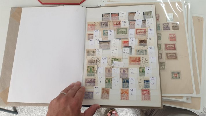 Fiume - velmi kvalitní sbírka - obsahuje známky, dopisy, část známek padělky - pěkné  nafoceno 