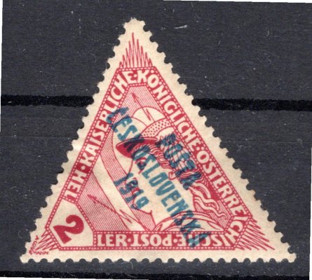 55 , I. Typ - trojúhelníková hnědočervená známka s přetiskem Pošta československá 1919 I. Typu, původní lep s těžkými stopami po nálepkách, hezké centrování známky i přetisku 

