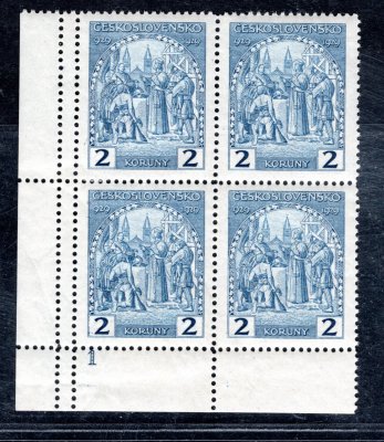 245, sv. Václav, rohový 4 blok s DČ a svislou dvojitou perforací, modrá 2 Kč, zk. Ka