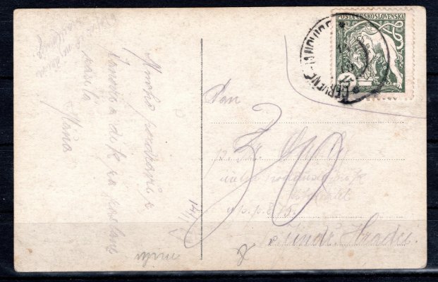 Pohlednice vyplacená jednoznámkovou frankaturou - legionářskou známkou hodnoty 15 h zelená (zoubkování B - ŘZ 11 1/2 : 13 3/4), nečitelné podací razítko, stopy poštovního provozu.