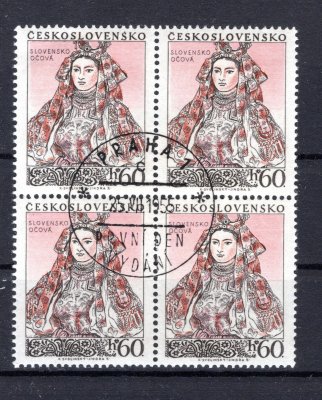 840; Kroje 60 h  4-blok s typem II  na levé horní známce 