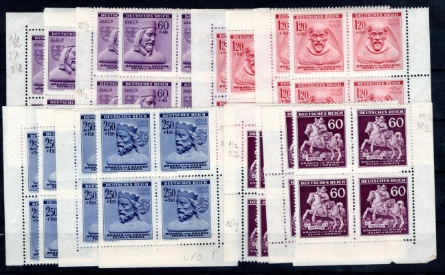 102, 103 - 5, rohová miniatury o 16-ti známkách, Den poštovní známky a Zimní pomoc, hledané
