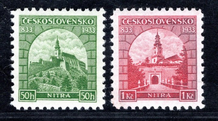273 - 4, Nitra, kompletní svěží řada