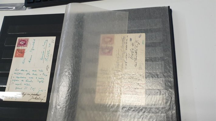 Slovenský Stát : Sbírka 1939 - 1945 včetně 10 Kč dolní kupón , dražší známky,  zkoušeno Synek  - sbírka v malém albu obsahuje některá lepší zoubkování, několik dopisů a pohledů poštovně prošlých - nafoceno 