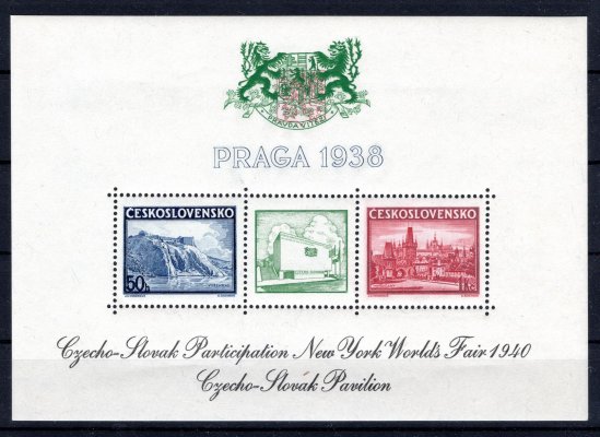 As 9c, přítisk na aršíku 342 - 3, Praga 38 s tiskem zeleného pavilónu uprostřed, pro výstavu NY 1940, znak zelený, text černý
