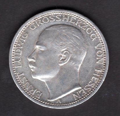 3 Marka 1910 A Ernst Ludwig von Hessen, J#76 Ag.900, 16,667g, 33mm  mincovna Berlín hranka