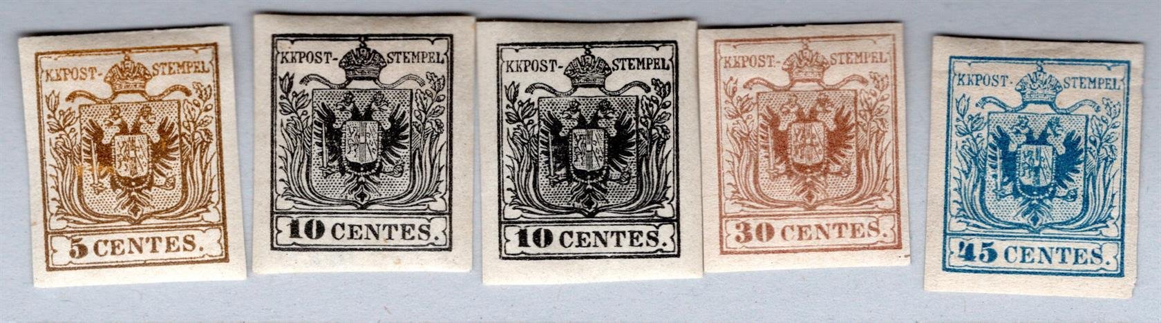 Rakousko  1884-1894 NOVOTISKY I. EMISE / sestava 5 novotisků, znak 5 Cts hnědá, 2x 10 Cts černá, 30 Cts hnědá a 45 Cts modrá; 1x označeno Neudruck, zajímavá sestava