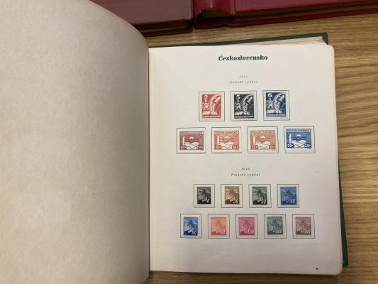 ČSSR II, Protektorát, 3 alba (zelený, červený, hnědý), nalepeno na listech, symbolická cena