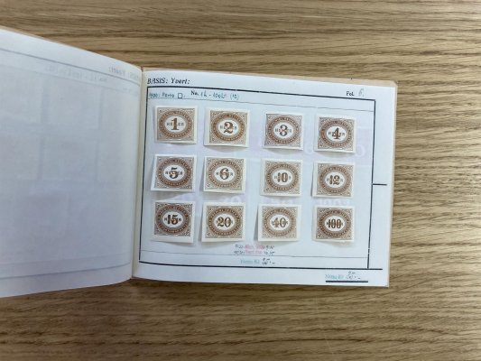 Rakousko - starý obchodní sešitek se známkami doplatní P 1-9,10-21,22-33,34-44 (různé druhy papíru), 45-6, výplatní 139-49, 178-84, první nálepky, velmi dobrá kvalita, vysoký katalogový záznam