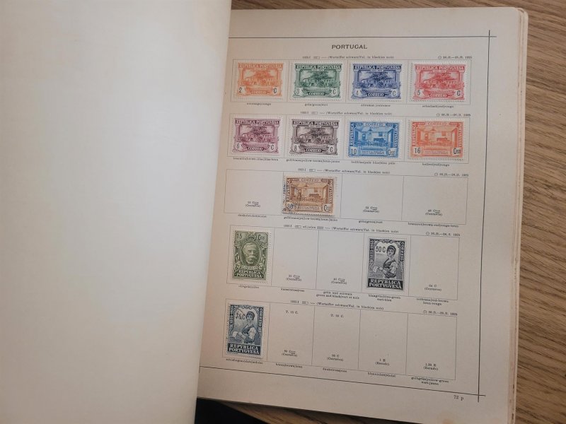Portugalsko - neúplná sbírka z let 1853 - 1939 na albových listech