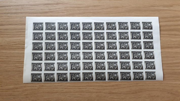 371  Bratislavské vydání 10 K černá, 60 ti blok, DV rozlitý kříž ZP 7 + ZP 16, úzká 0 na ZP 26 - spojené typy